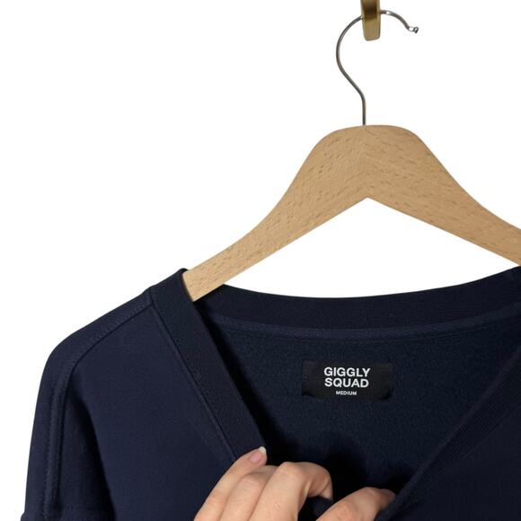 Giggly Squad Sorry I'm On Voice Rest Fleece Pullover Sweater Navy Medium - Picture 5 of 7